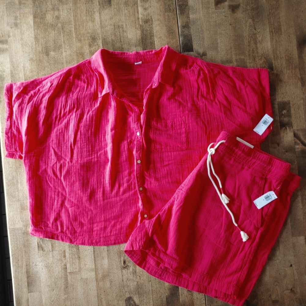 2 piece, shorts and button up‎ top
